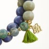 Mala Armband zweifach auf Elastikband mit Perlen aus vergoldetem 925 Sterlingsilber, Moosachat, Holz (lila) und Quaste