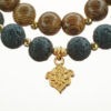 Mala Armband zweifach auf Elastikband mit Perlen aus vergoldetem 925 Sterlingsilber, Lava, Holz (braun) und Pompom